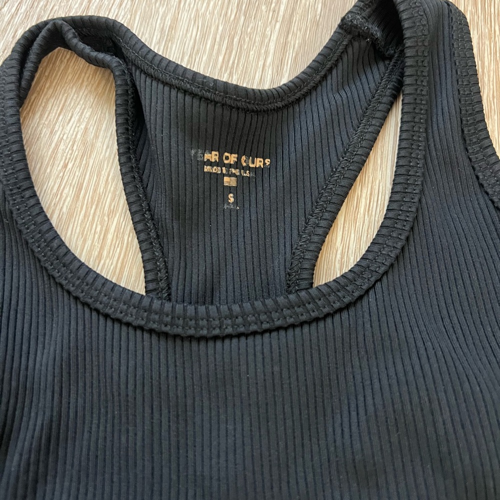 Year of Ours Black Ribbed Racerback Sports Bra - Picture 3 of 4